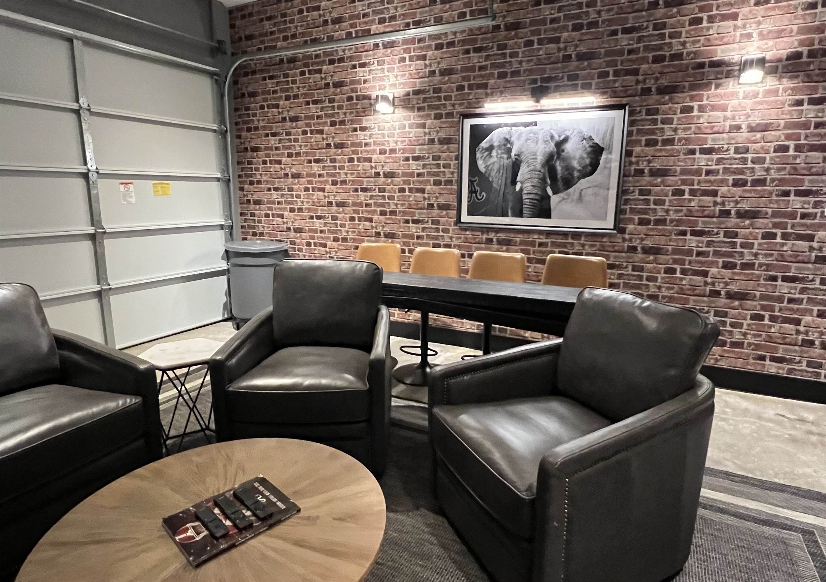 Game Room Garage