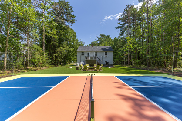 Brand-new pickleball court, ready for some fun! 🏓
