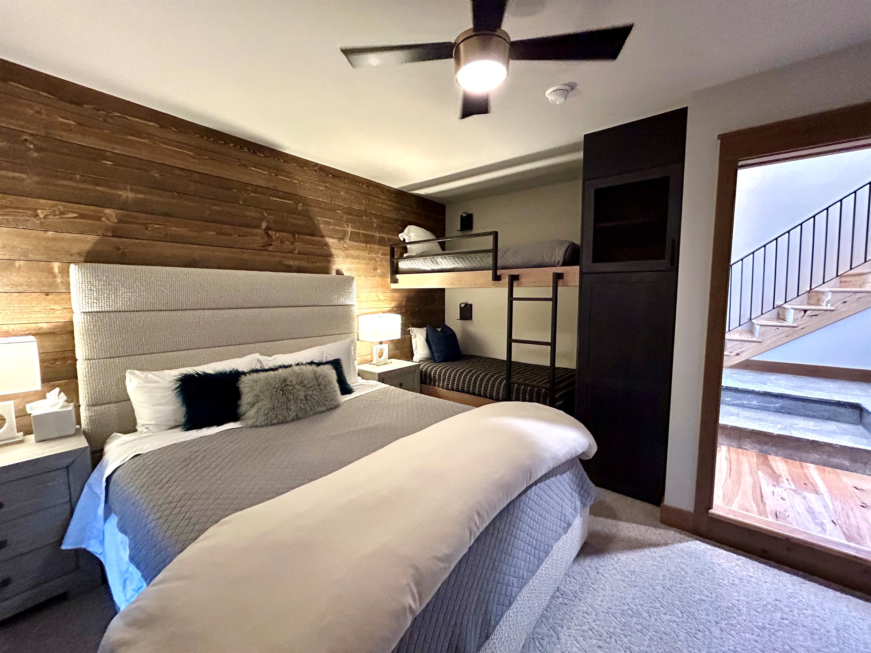 Main Floor Cali King and Twin Bunks