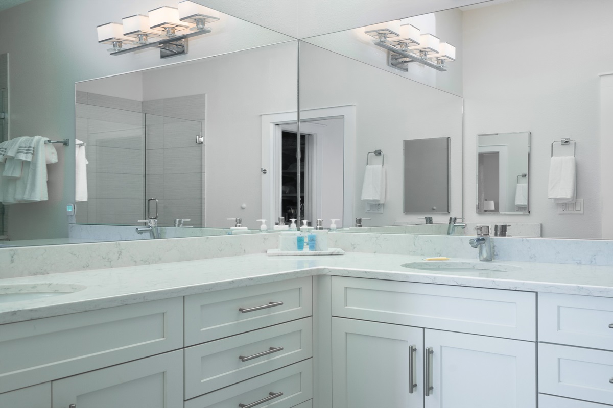 BEAUTIFUL, UPDATED ENSUITE