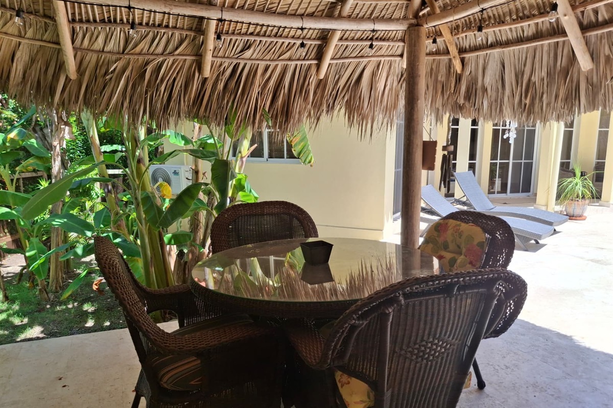 Palapa dining