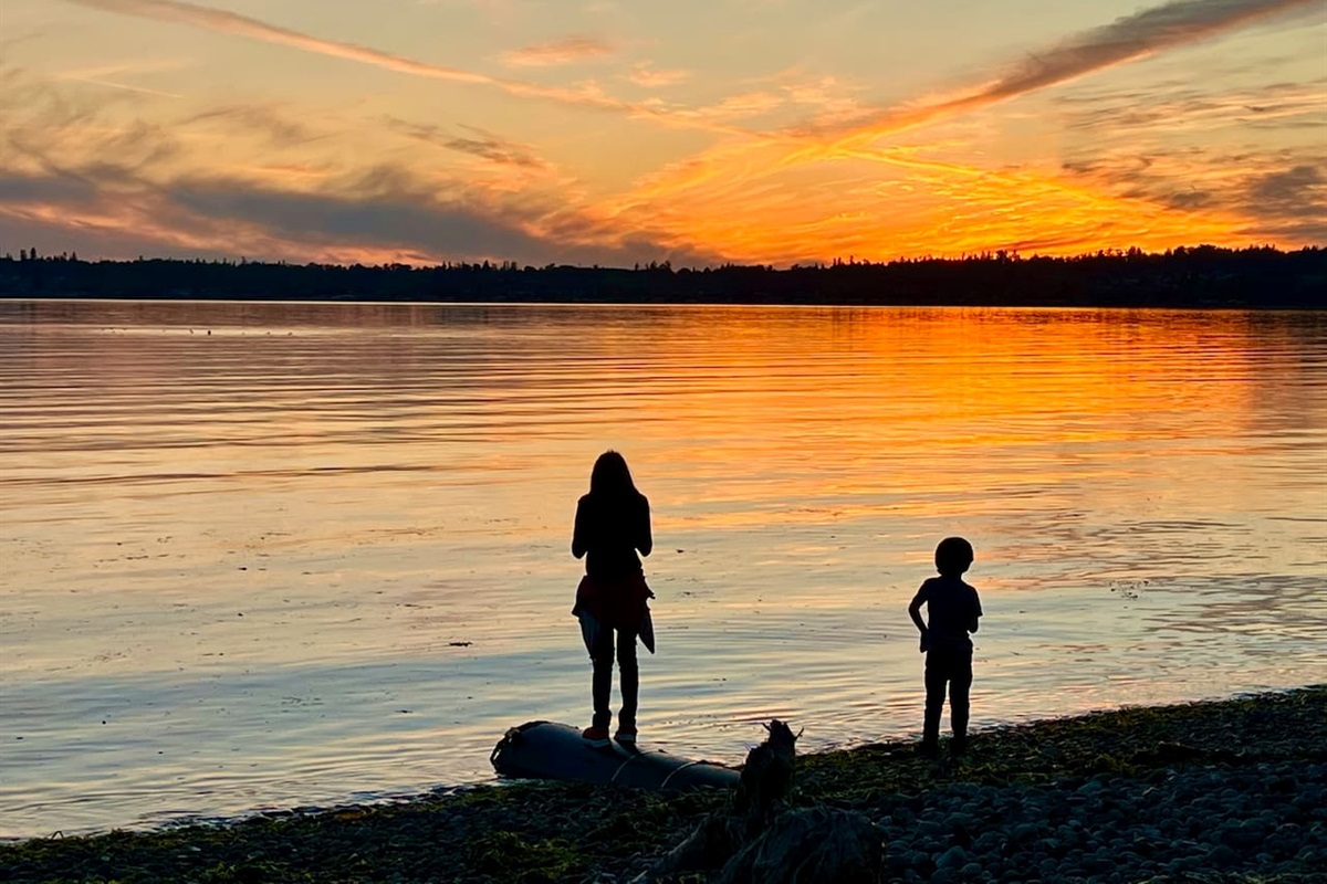 The beautiful bay and its gorgeous sunsets are just steps away!