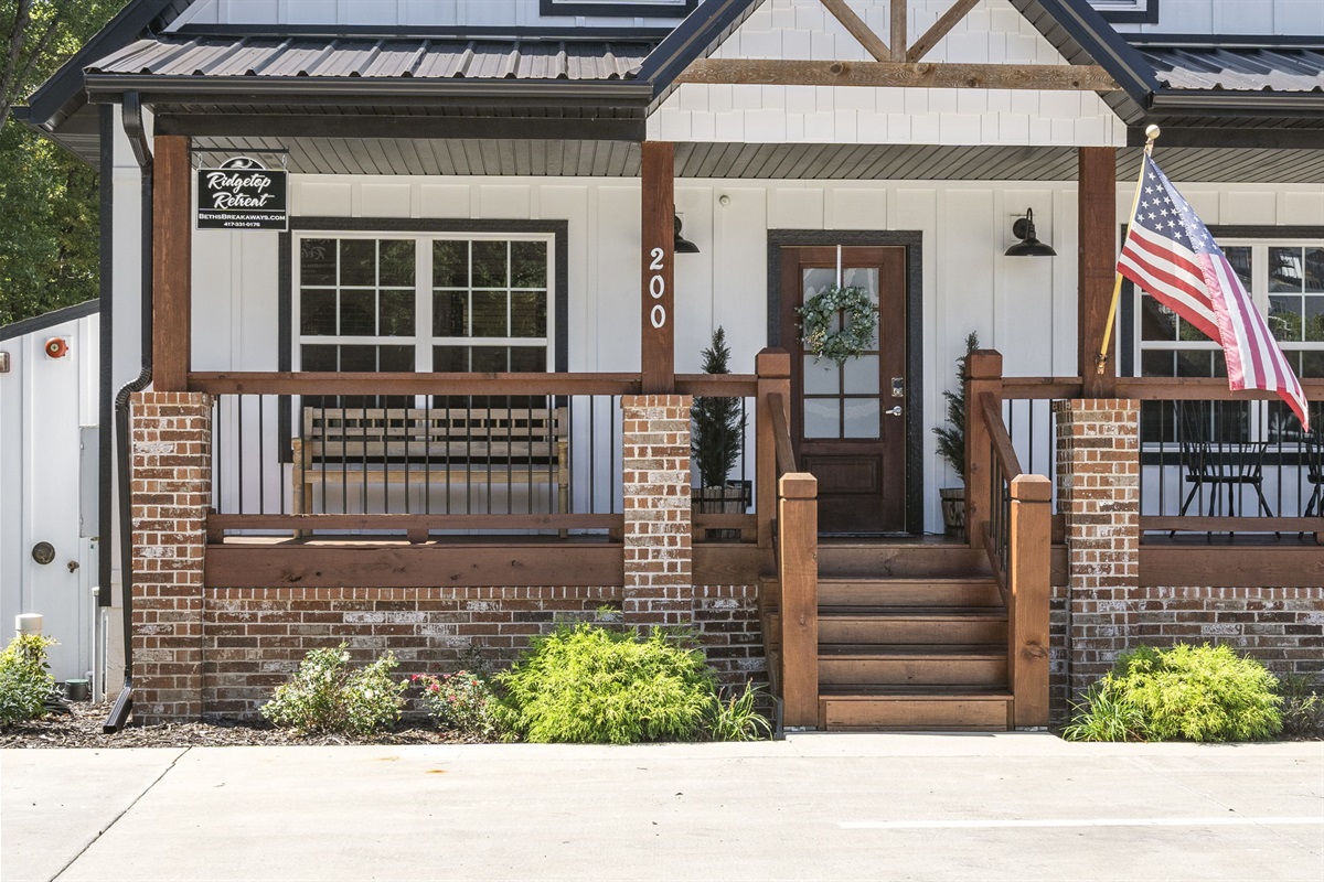 Your home away from home in Chateau Cove!!