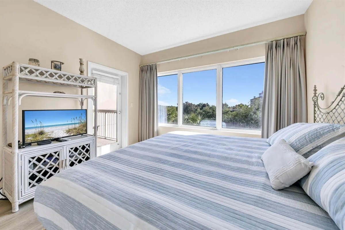 Master Bedroom with 1 King Bed