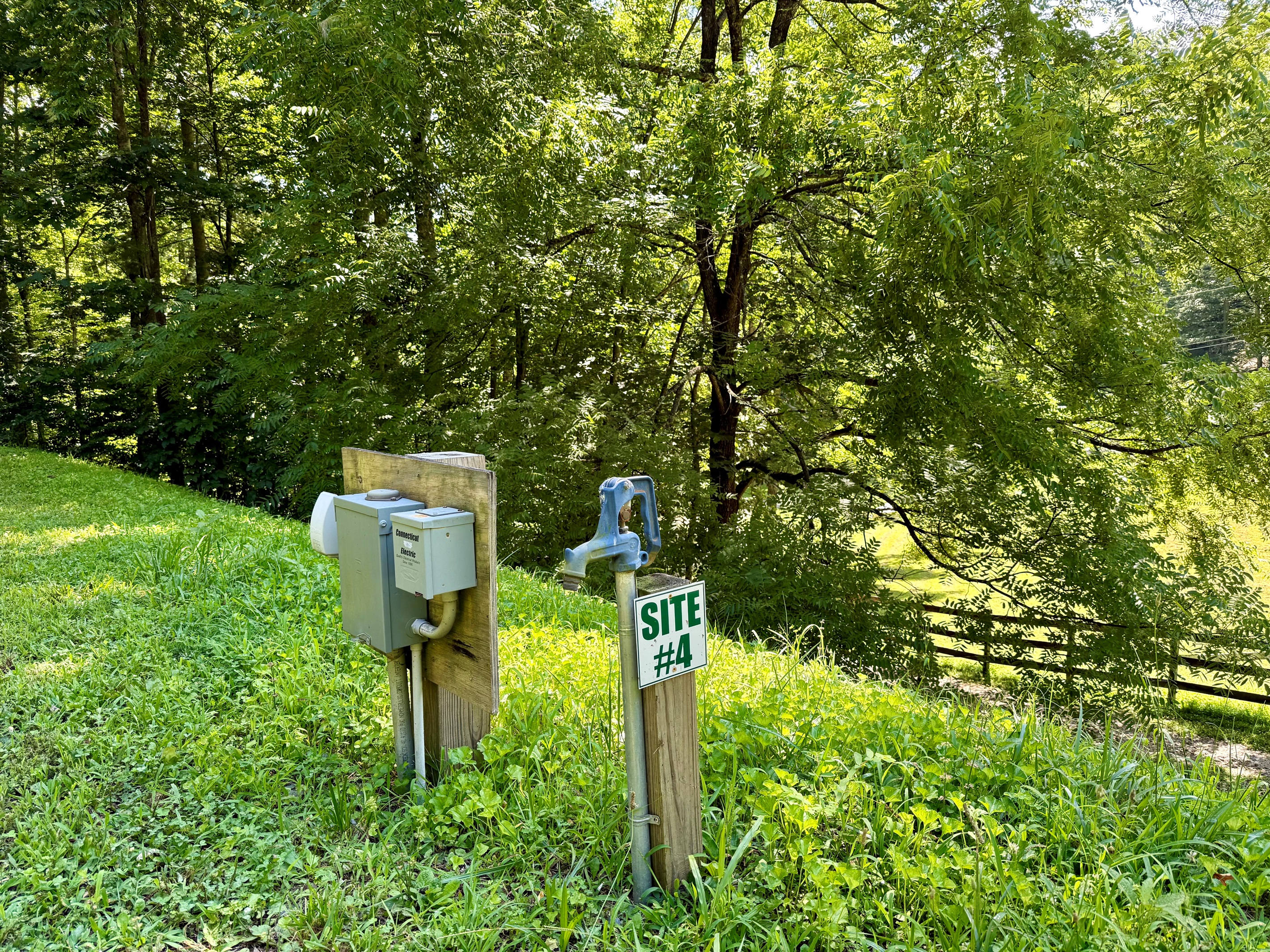 Your grassy mountain retreat with 50-amp hookups.