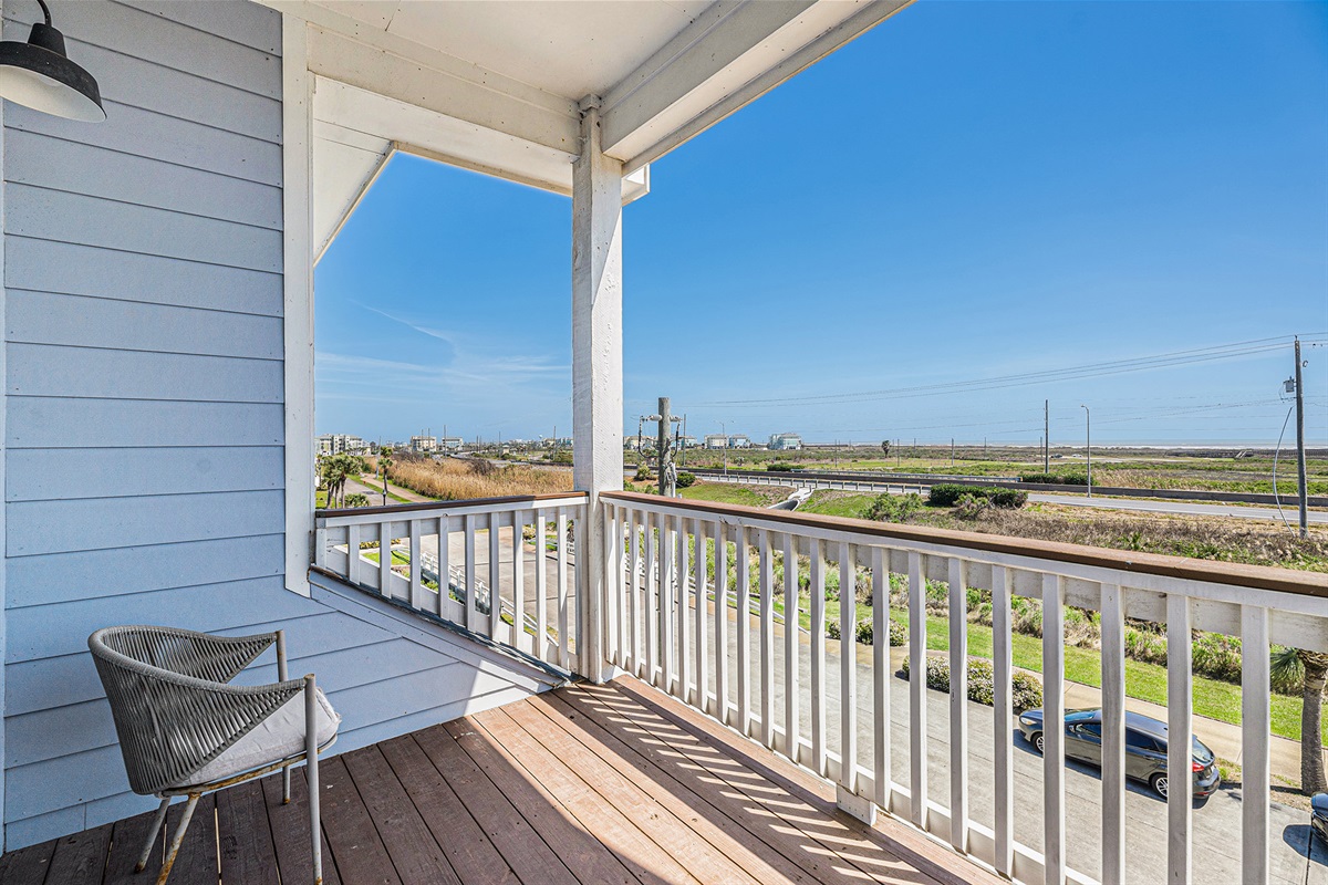 b0e9bbfcf87a42e3bdfd99cb90e62ca2 Large | Beachhouse | Texas | TX | Vacation Homes | Galveston | Crystal Beach | Kokomo | Breezy Days | Beachfront Elegance | Sunrise Serenity | Southern Sands Property Management, LLC