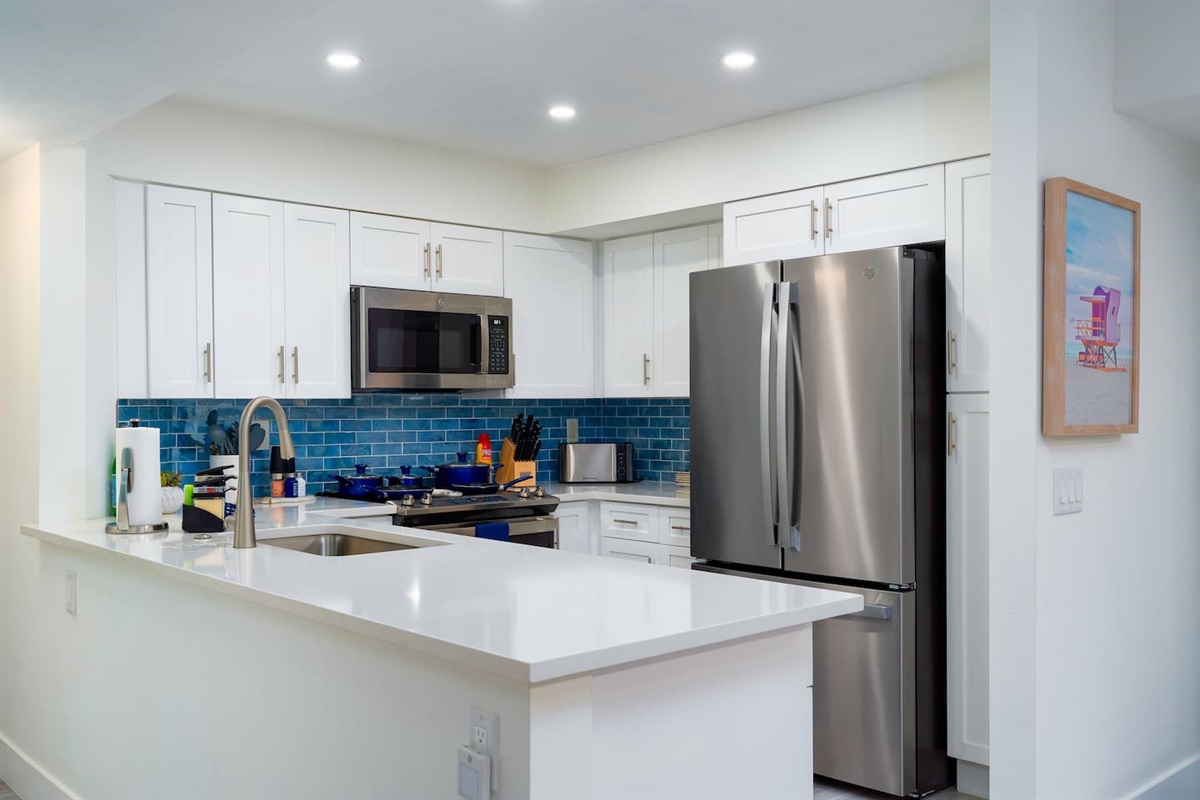 Full stocked kitchen if you want to put your chef hat on!