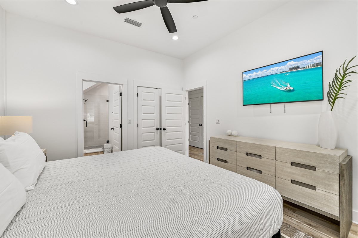 King Suite # 2 (first floor)
