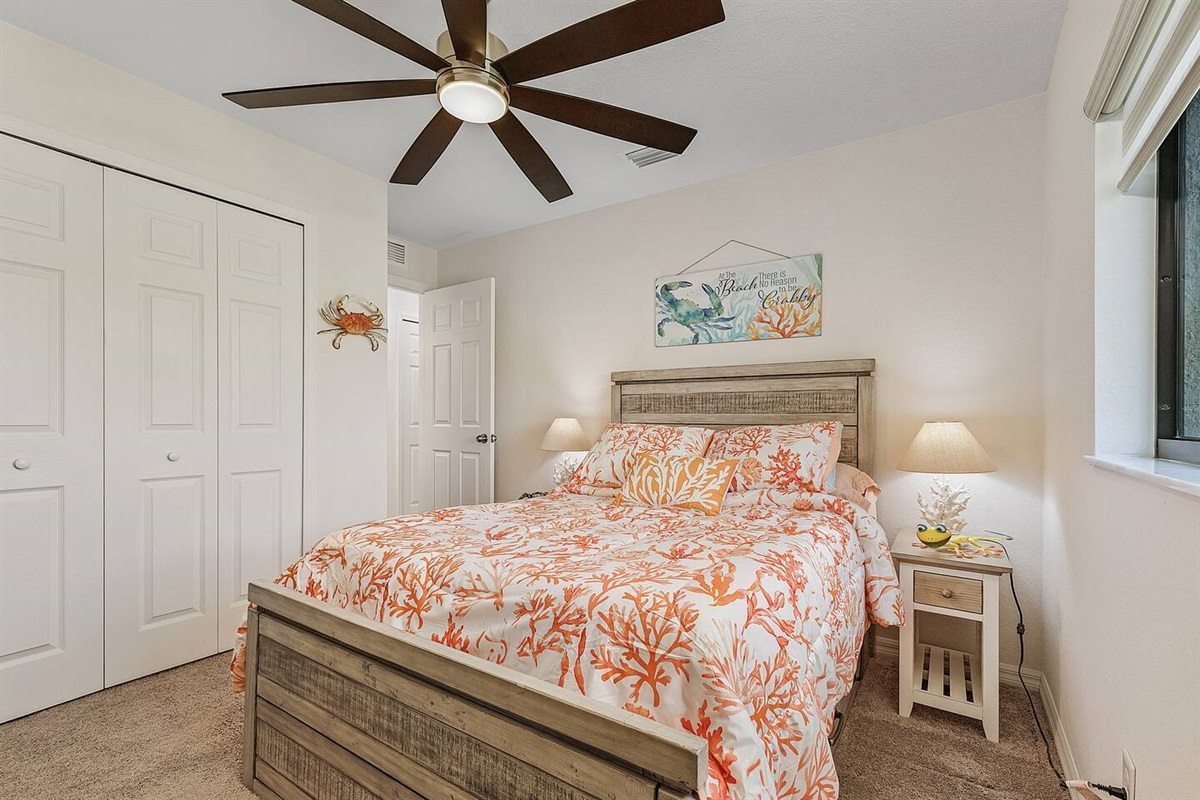 3rd Guest bedroom (full size) with Smart TV 