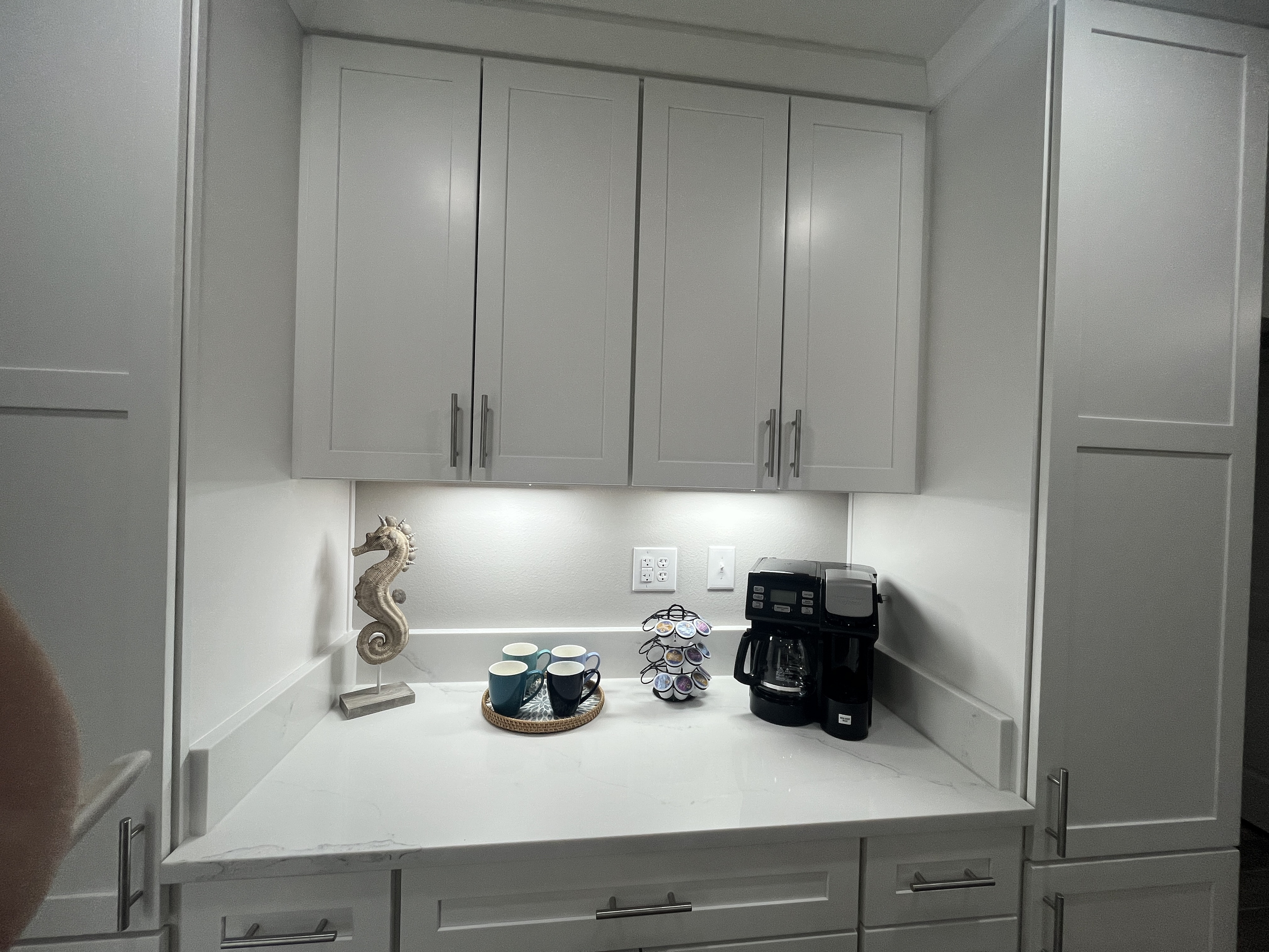 Start your morning off with our coffee bar offering drip and K-Cup options.