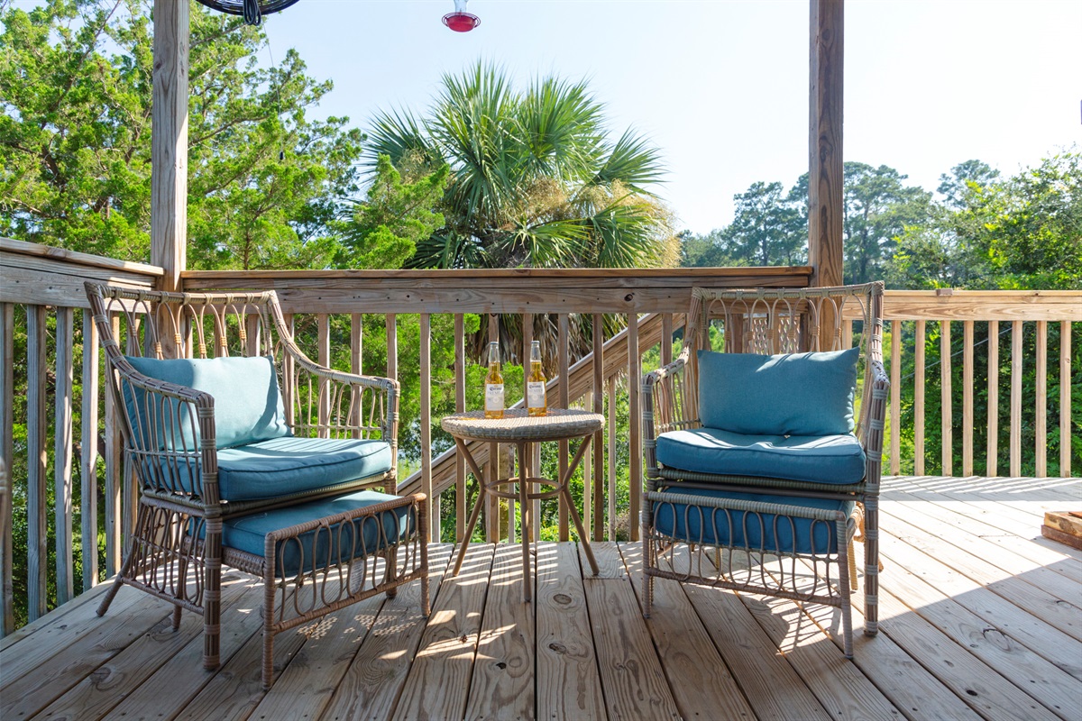 Morning coffee or evening beers — the deck is made for unwinding.