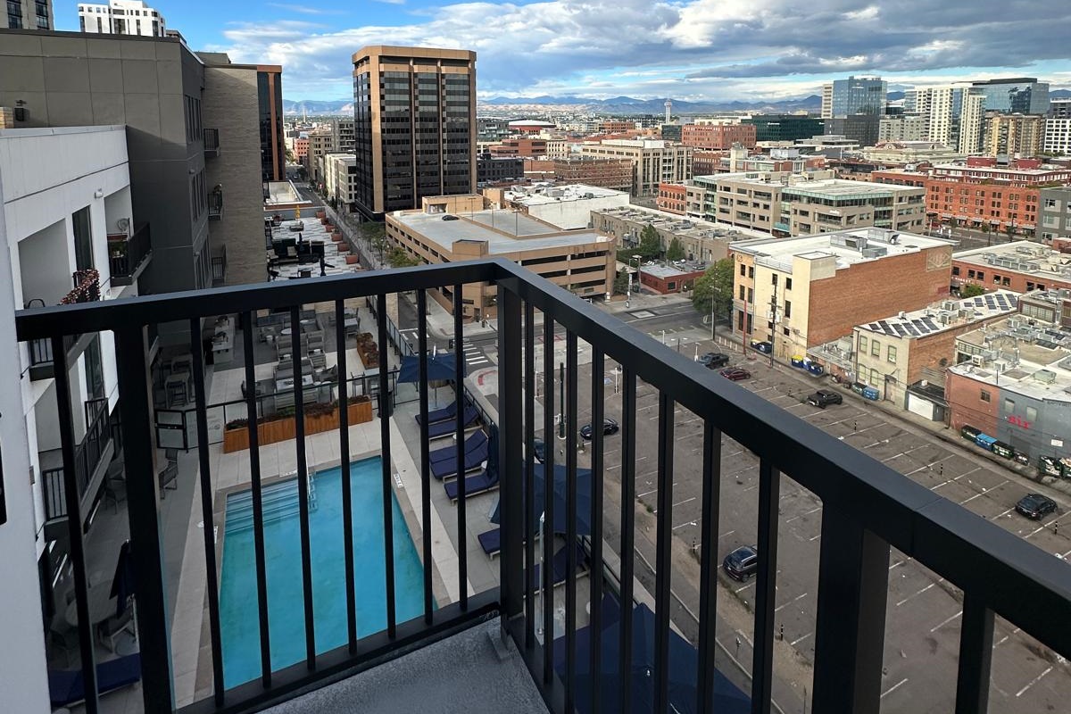 City/Pool View