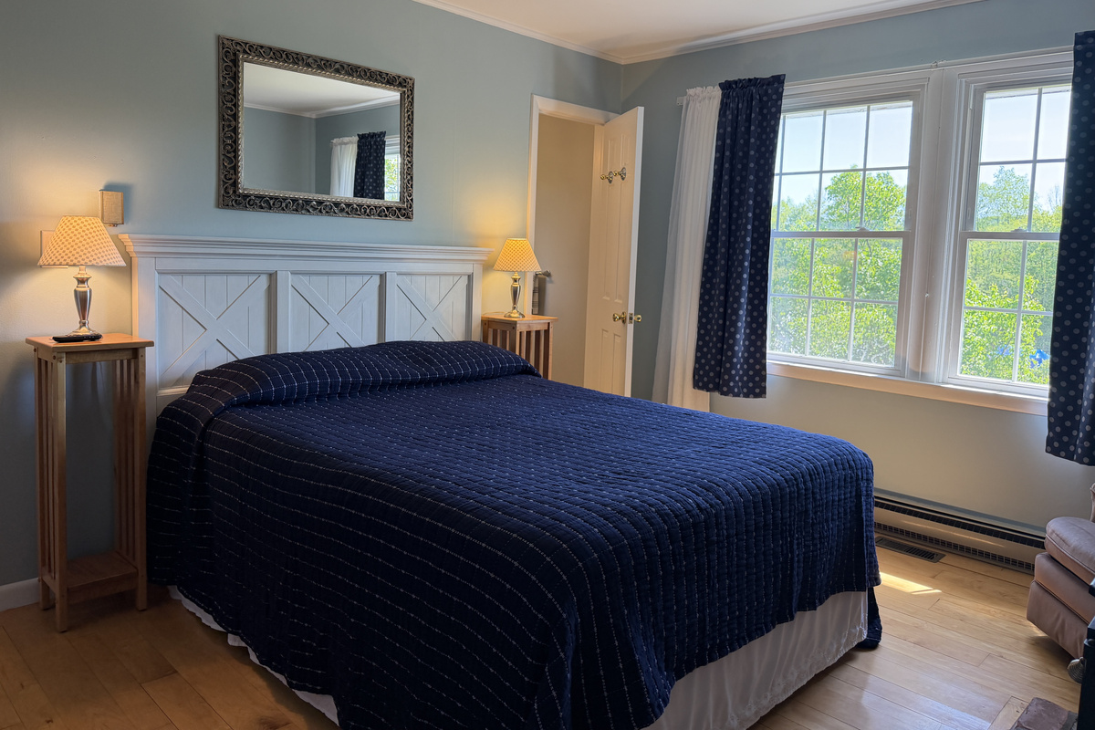 Queen #1 with ensuite bathroom
