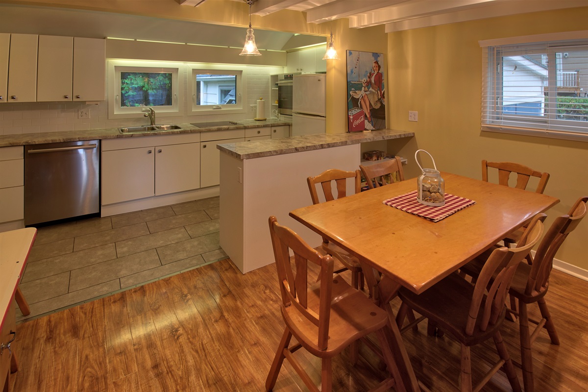 b162ad4643744b11b6c36a3398a08a6e Large