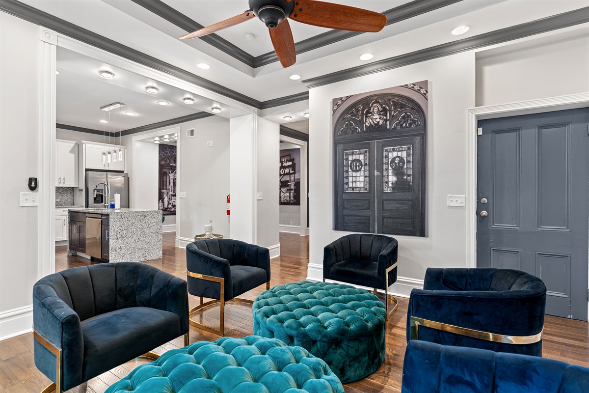 Gather around with friends and family in this inviting conversation space.