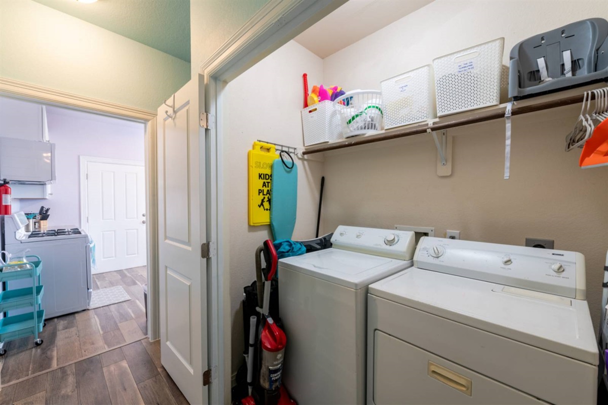 b16d8ab7c53d47feb0e986a5eadb3265 Large | Beachhouse | Texas | TX | Vacation Homes | Galveston | Crystal Beach | Kokomo | Breezy Days | Beachfront Elegance | Sunrise Serenity | Southern Sands Property Management, LLC