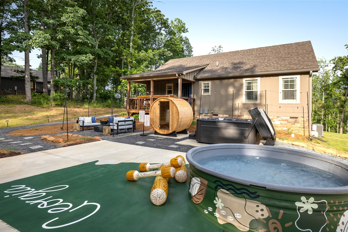 A space that feels as good as it looks, wellness, design, and nature in perfect balance.
