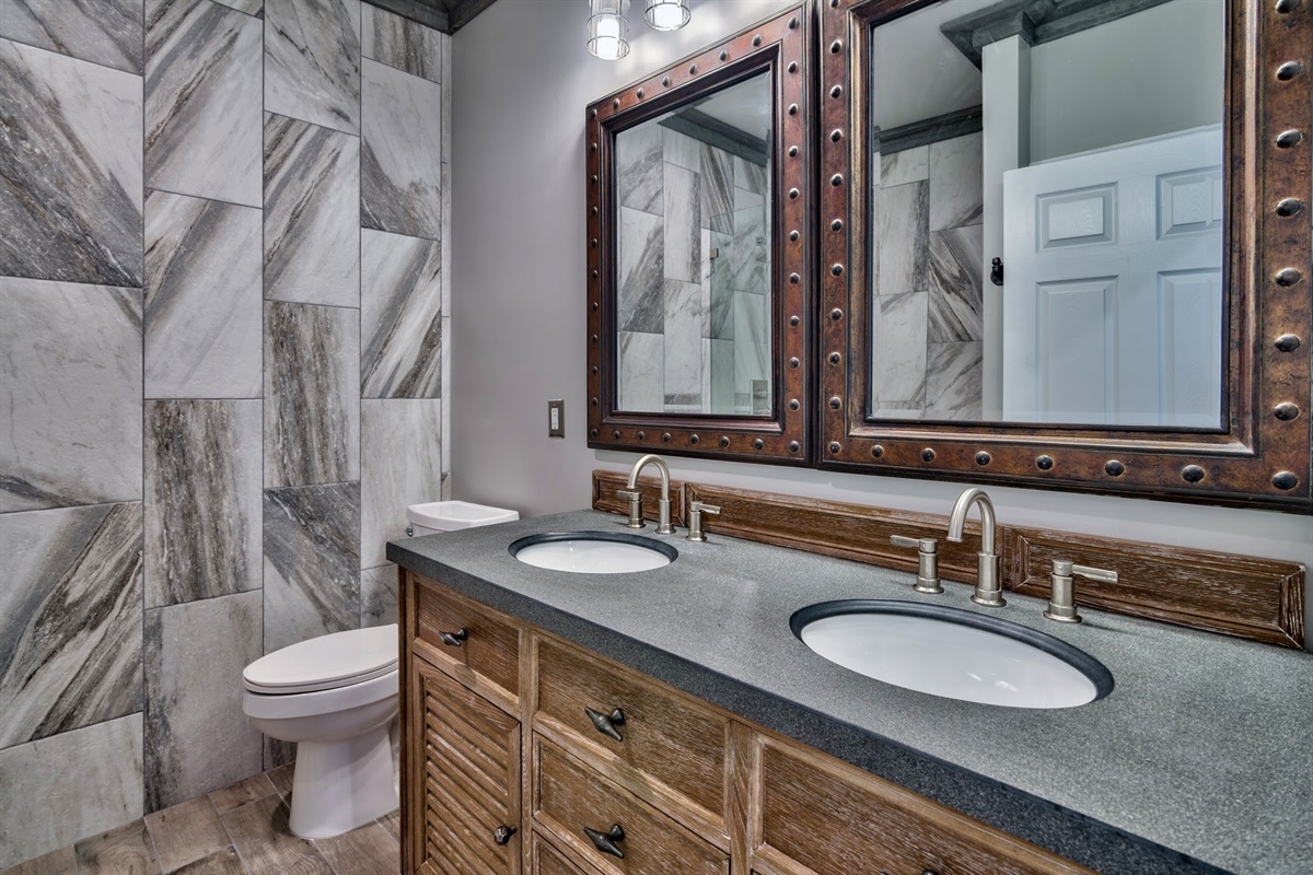 Master Ensuite