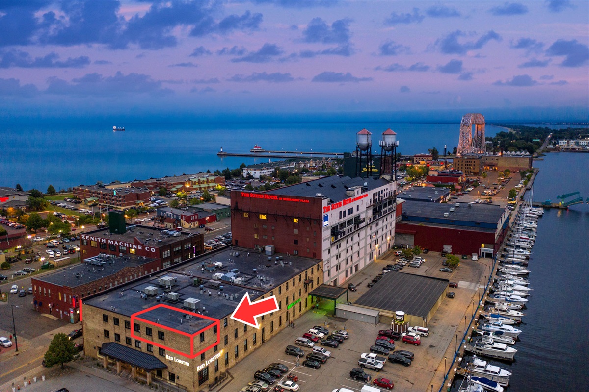 Welcome to Captain's Quarters by The Brix! A newly renovated 2-Bedroom, 2-Bathroom corner suite with spectacular views of the William A. Irvin and downtown. Perfect for families, this spacious condo features a full kitchen, foosball, air hockey, and pool!