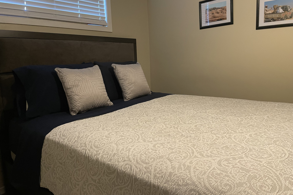 Queen Room #5