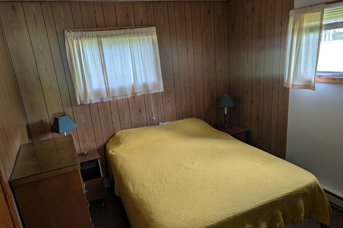 Full Bedroom