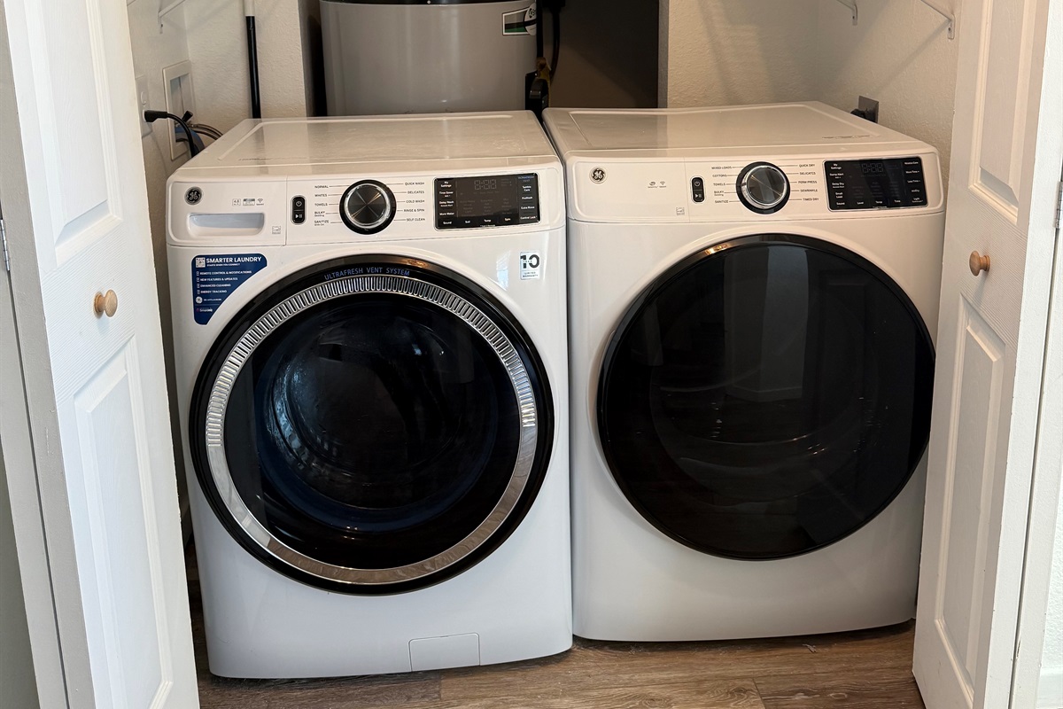 XL Washer & Dryer — ideal for families, groups, and multi-night stays.