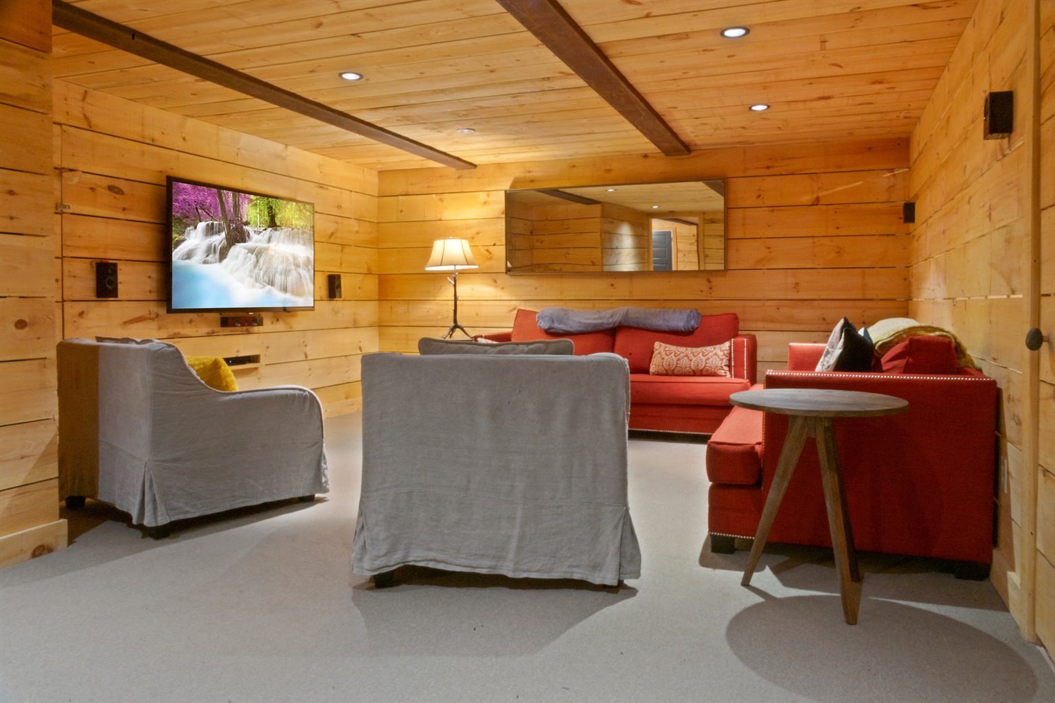 Basement Forecastle - Entertainment Room