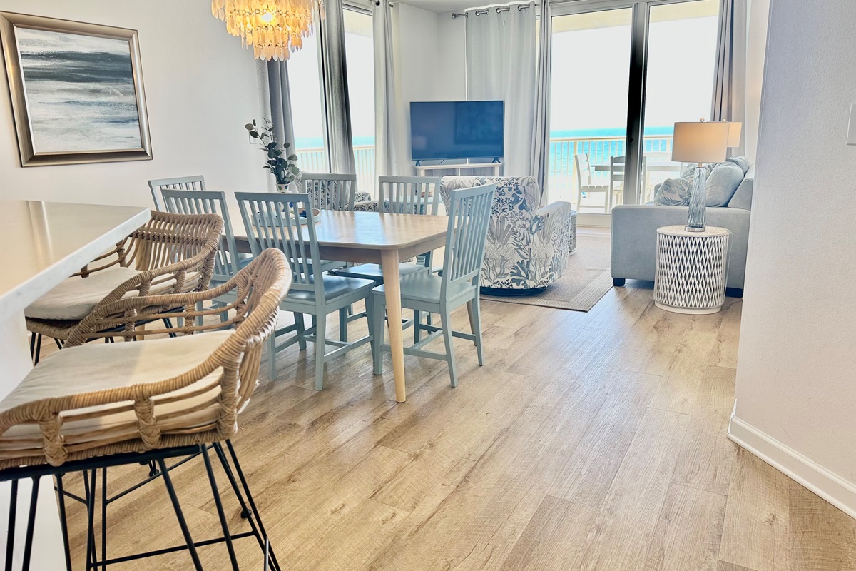 Spacious kitchen, dining and living areas!  Perfect for your family!