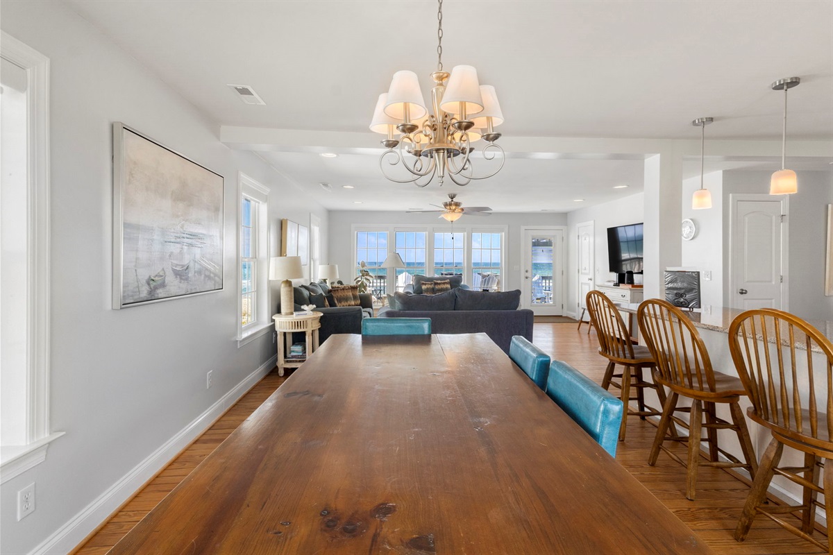 The views are beautiful from the dining room too.