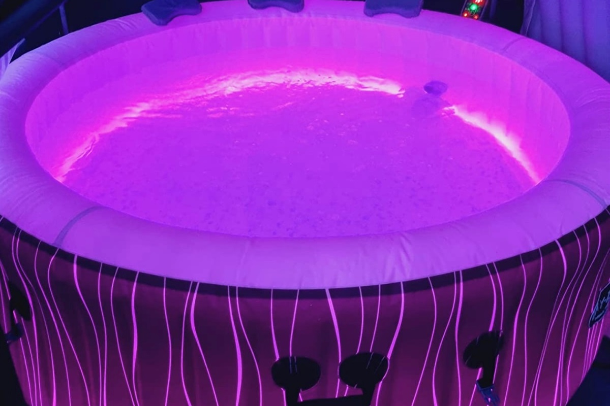 Relax and digital detox in the LED Hot Tub