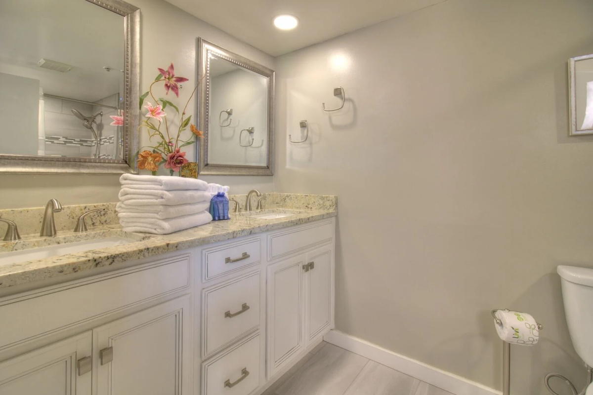 3rd Bathroom with double sinks and tub/shower combo