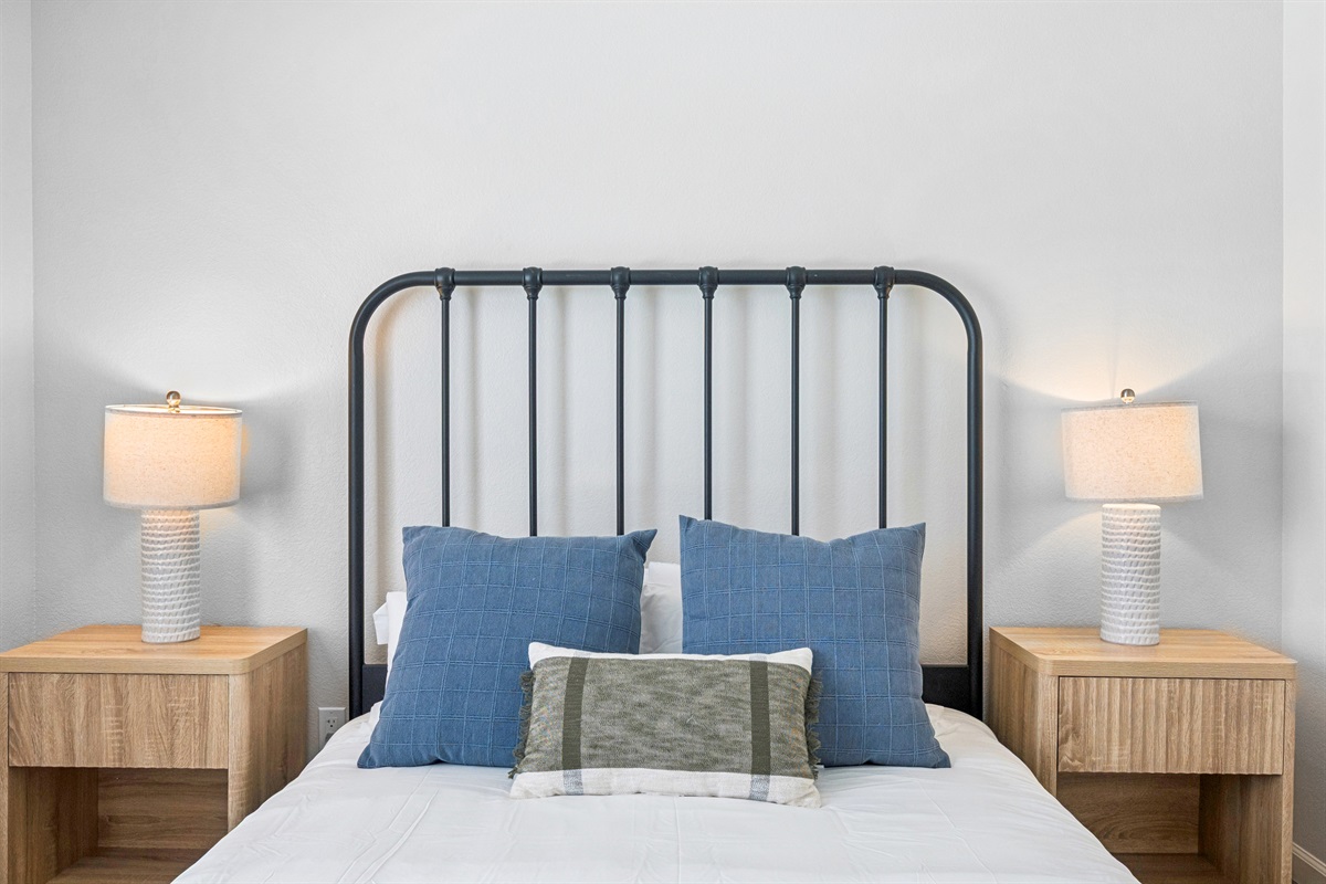 Enjoy a great sleep in the brand new queen size bed