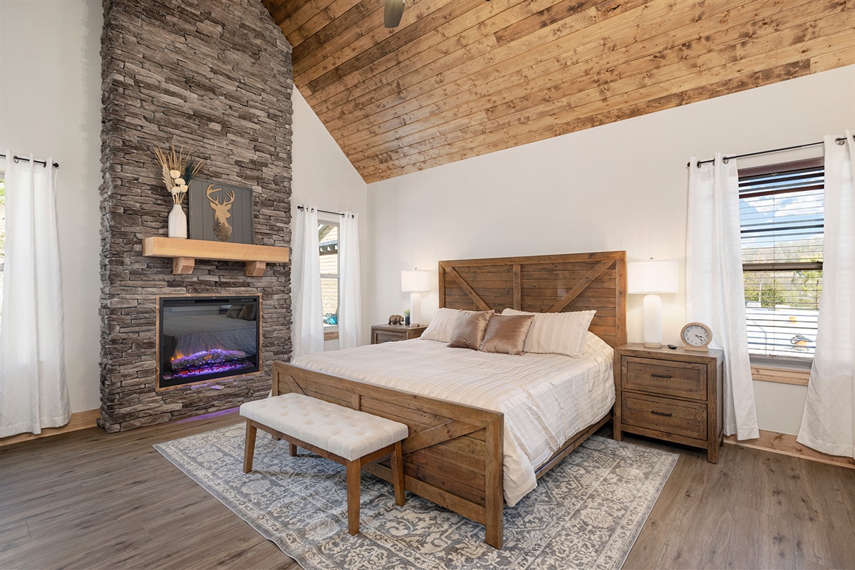 Master king suite w/ fireplace, work desk, and ensuite bath!
