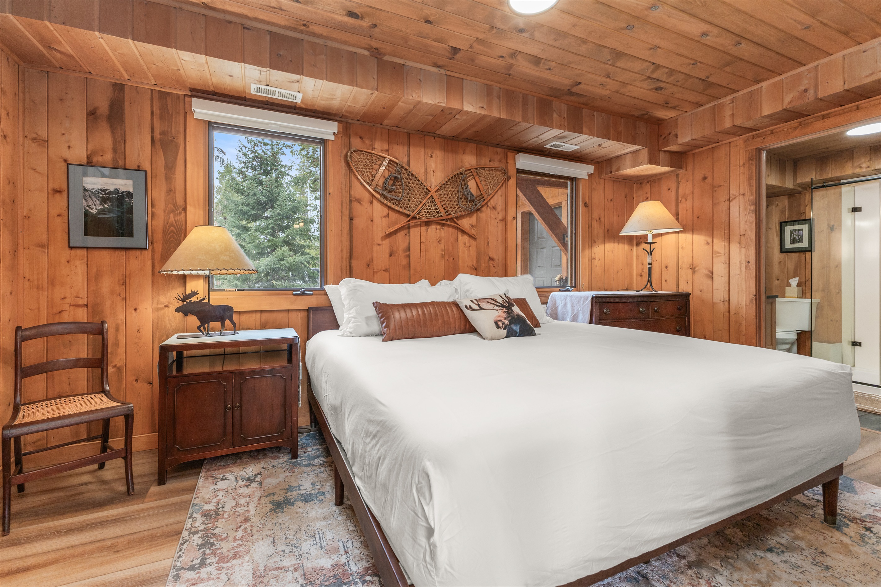 Ensuite Bedroom 1 | King Bed