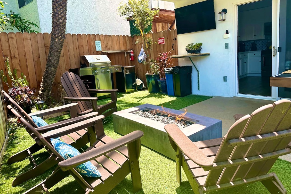 Watch live sports or a movie outside under the stars :)