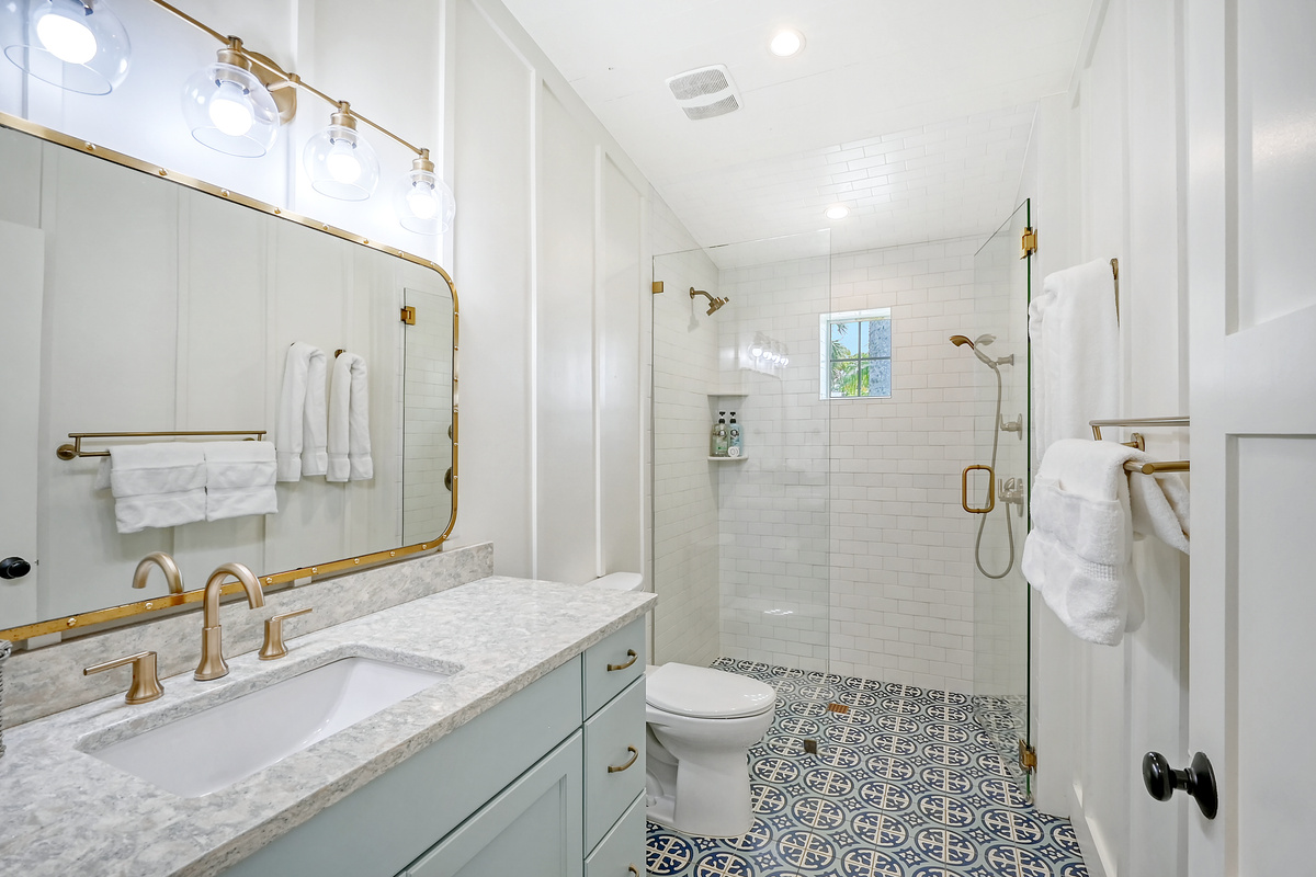 En-suite Bathroom for Bedroom 1