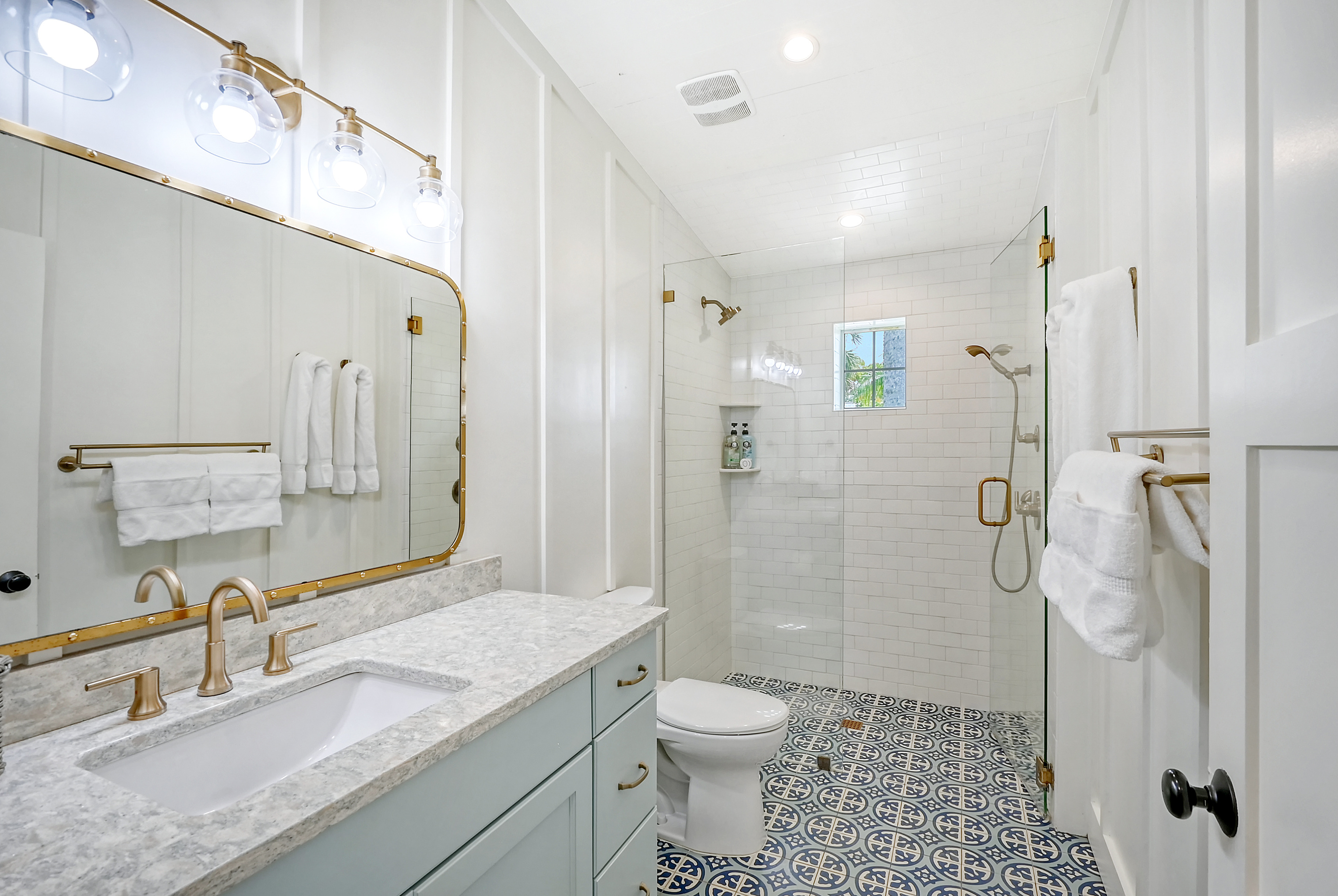 En-suite Bathroom for Bedroom 1