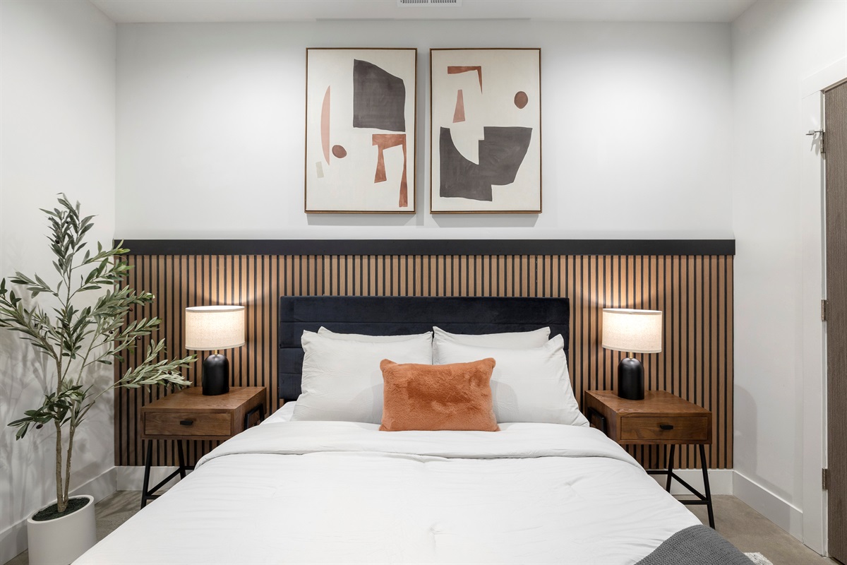 Bedroom #5 Queen Bed