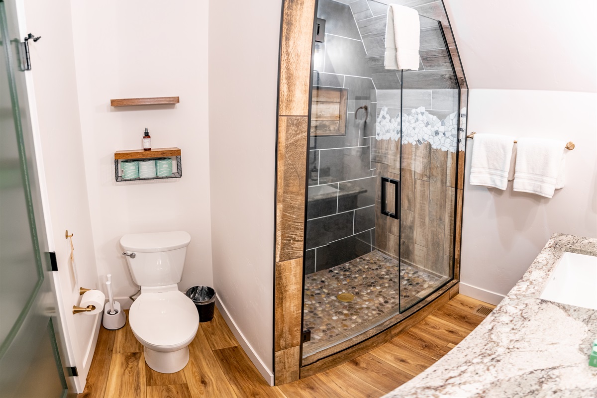 Private Bath in Loft 