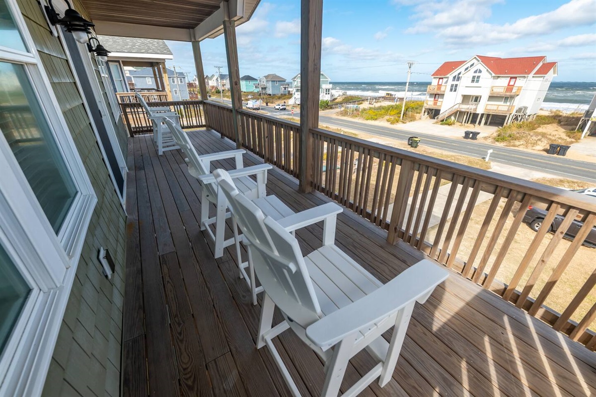 From the front balcony, you can enjoy the relaxing sound of crashing waves and enjoy the view of the ocean. Read a book or sip your coffee and soak in the beauty of creation. 