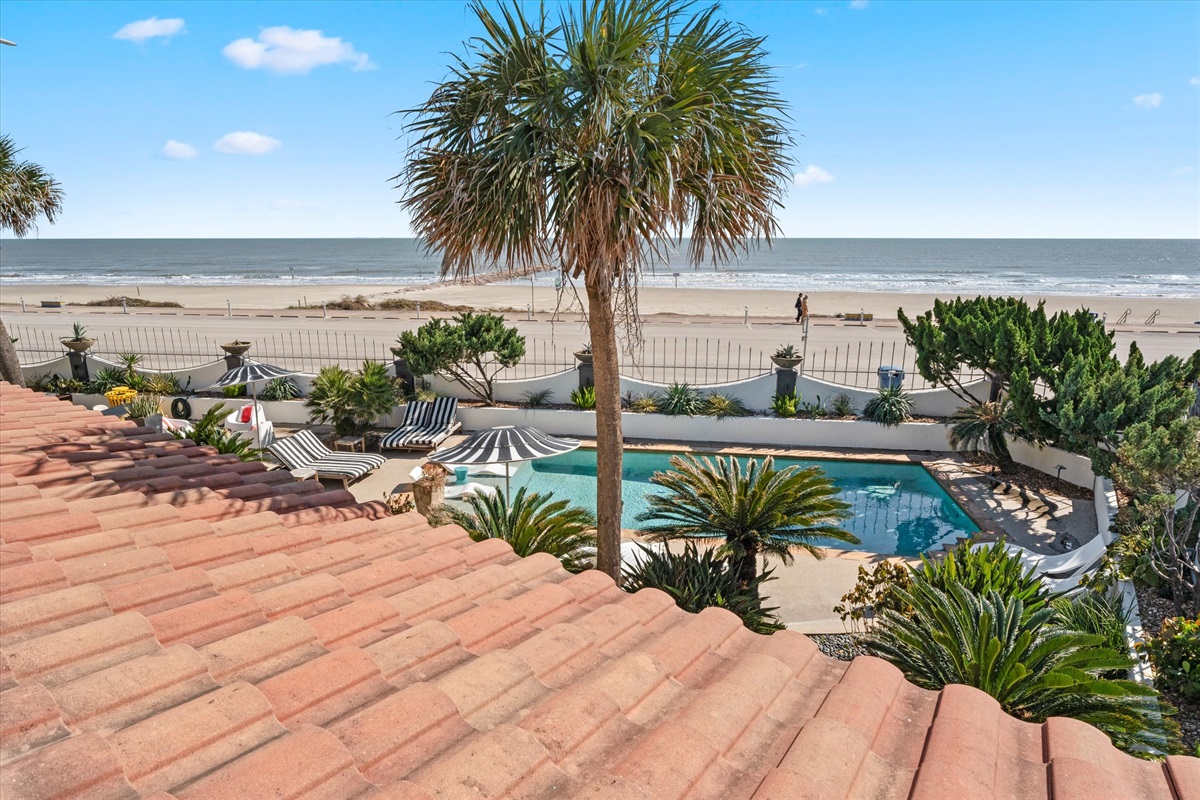 b2458814c60a43f492827bcb0d183044 Large | Beachhouse | Texas | TX | Vacation Homes | Galveston | Crystal Beach | Kokomo | Breezy Days | Beachfront Elegance | Sunrise Serenity | Southern Sands Property Management, LLC