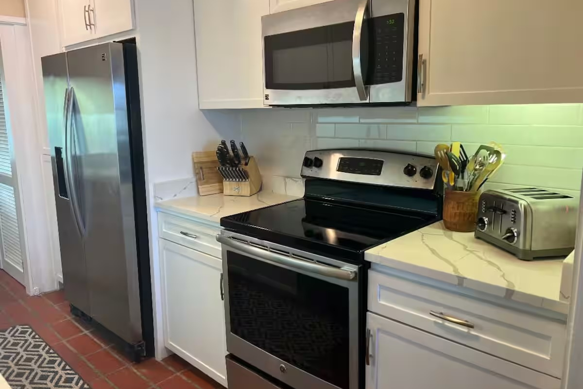Fully equipped kitchen with everything needed for your island getaway.