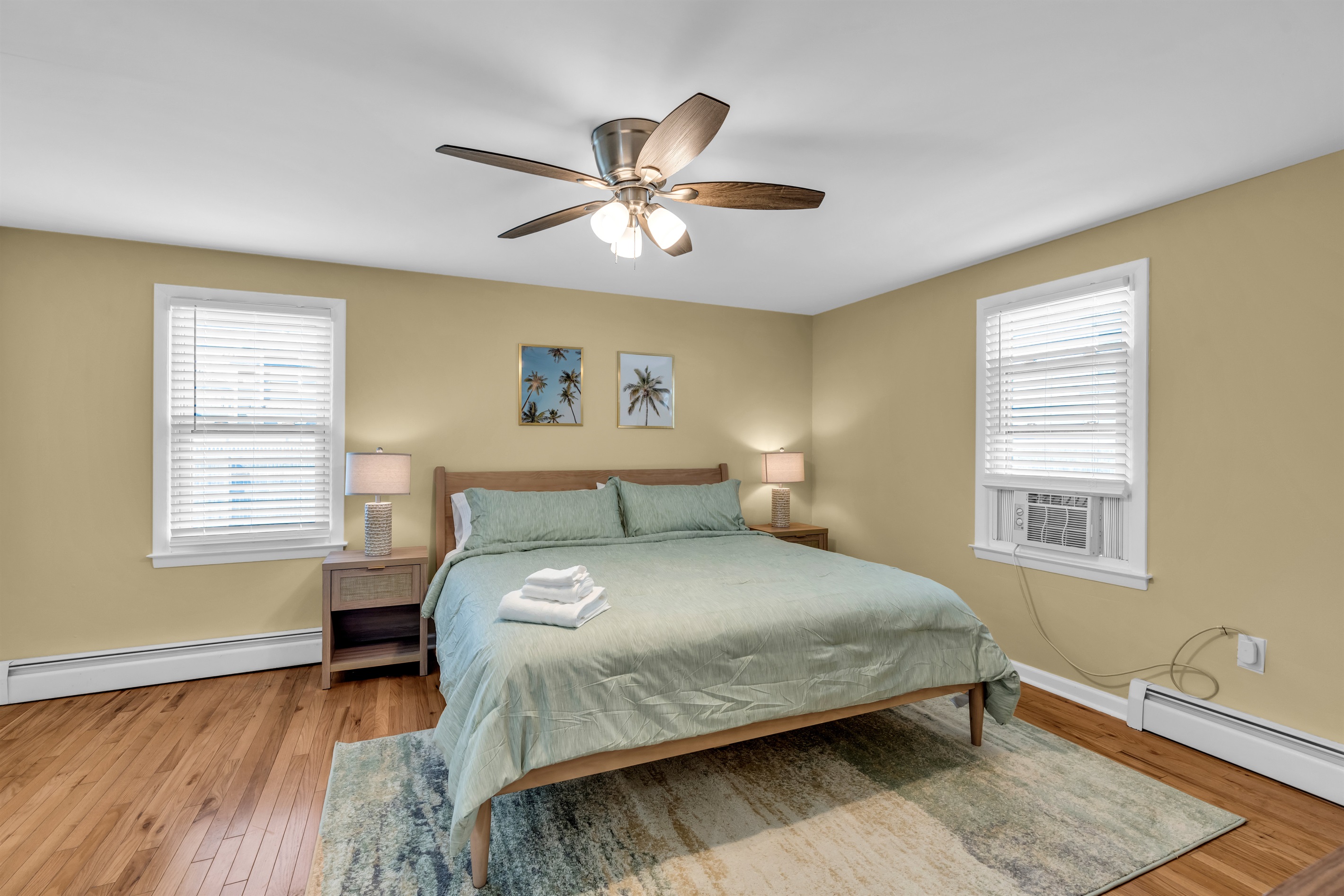 Huge king bed with super cold A/C window unit and ceiling fan to keep you nice and comfortable. Lots of closet space as well if you pack a little heavier than most!