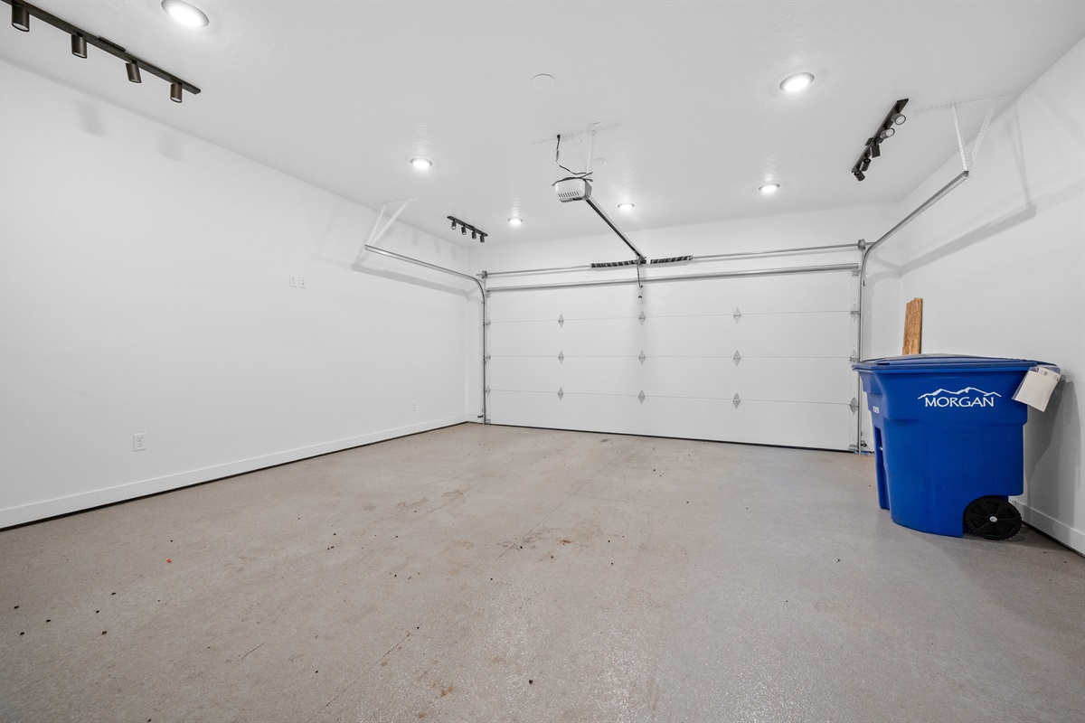 Spacious 2 Car Garage