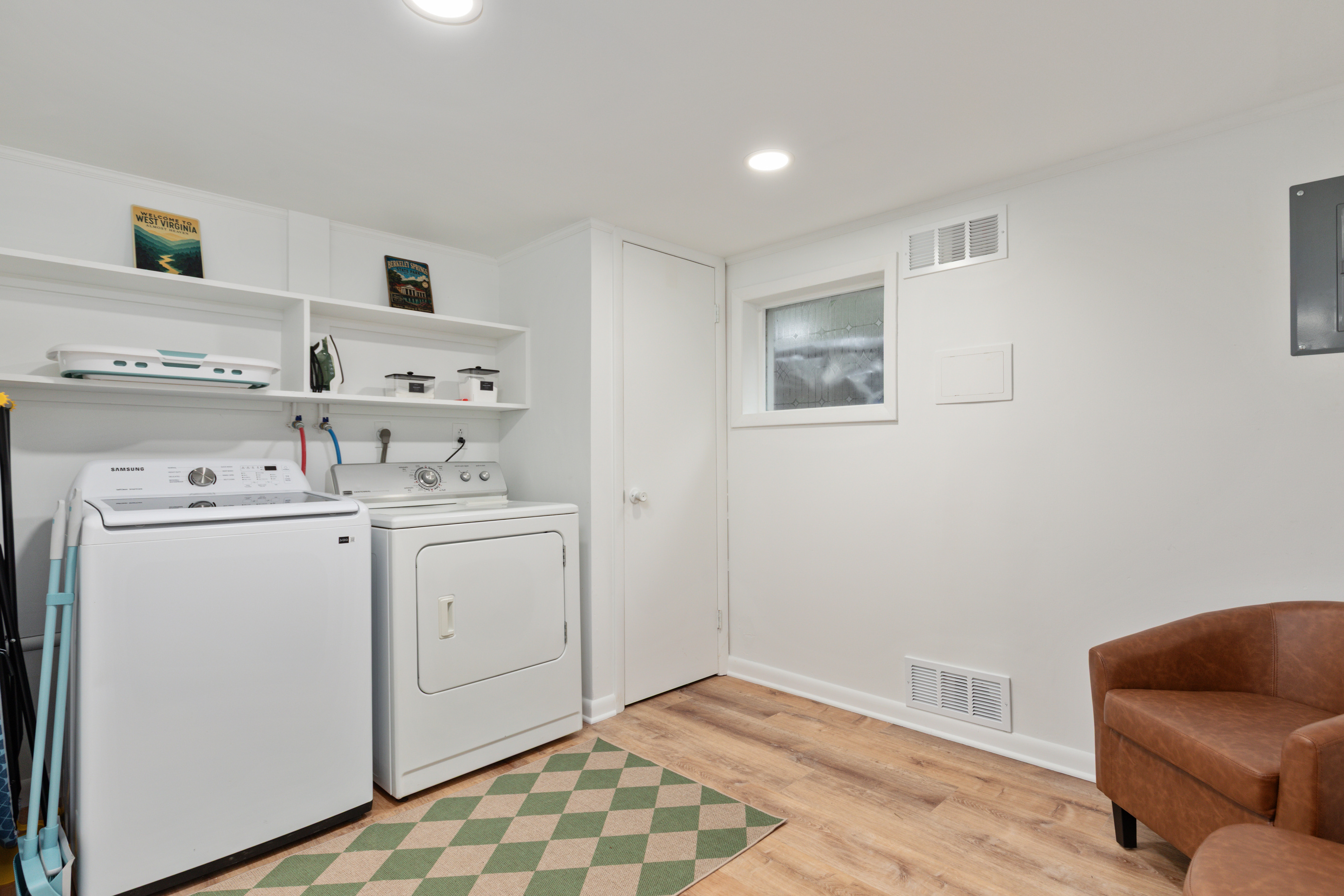 No need to overpack — a full laundry room is here so you can wash and go throughout your stay.