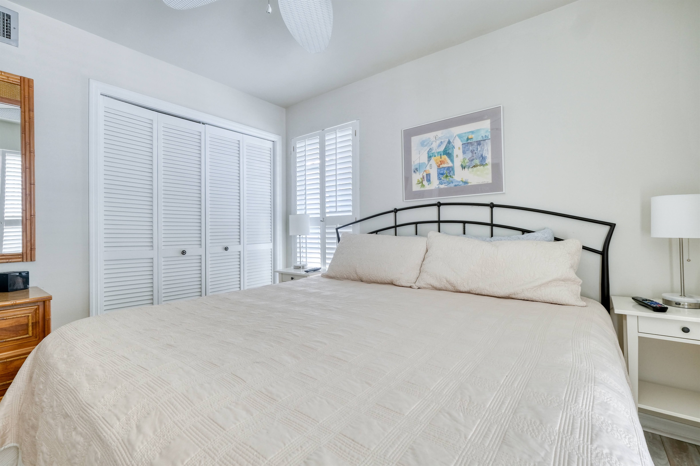 King bed in the master