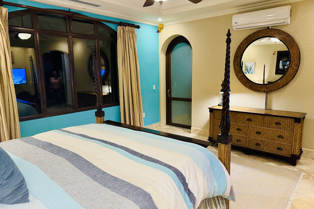 Door leading from bedroom out to the balcony