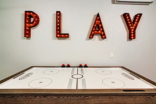 Play Air Hockey
