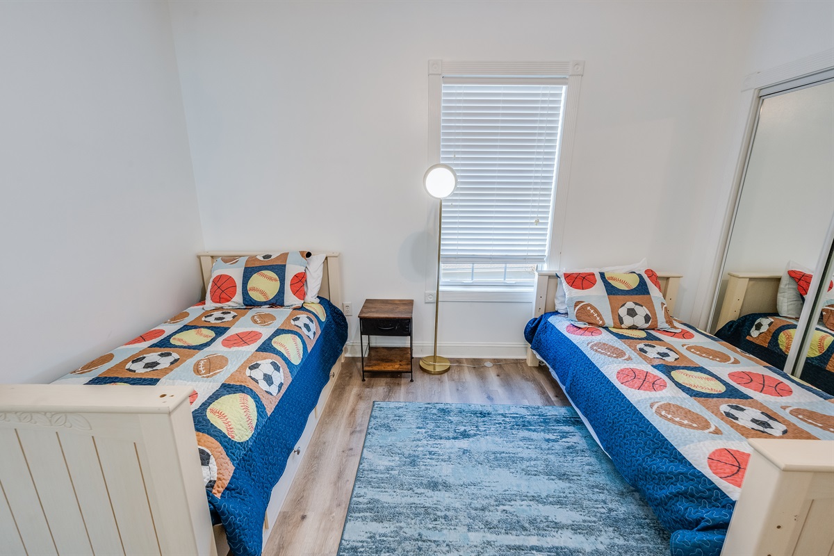 Stunning Bedroom ✨ Beautifully Decorated 🛏️💫