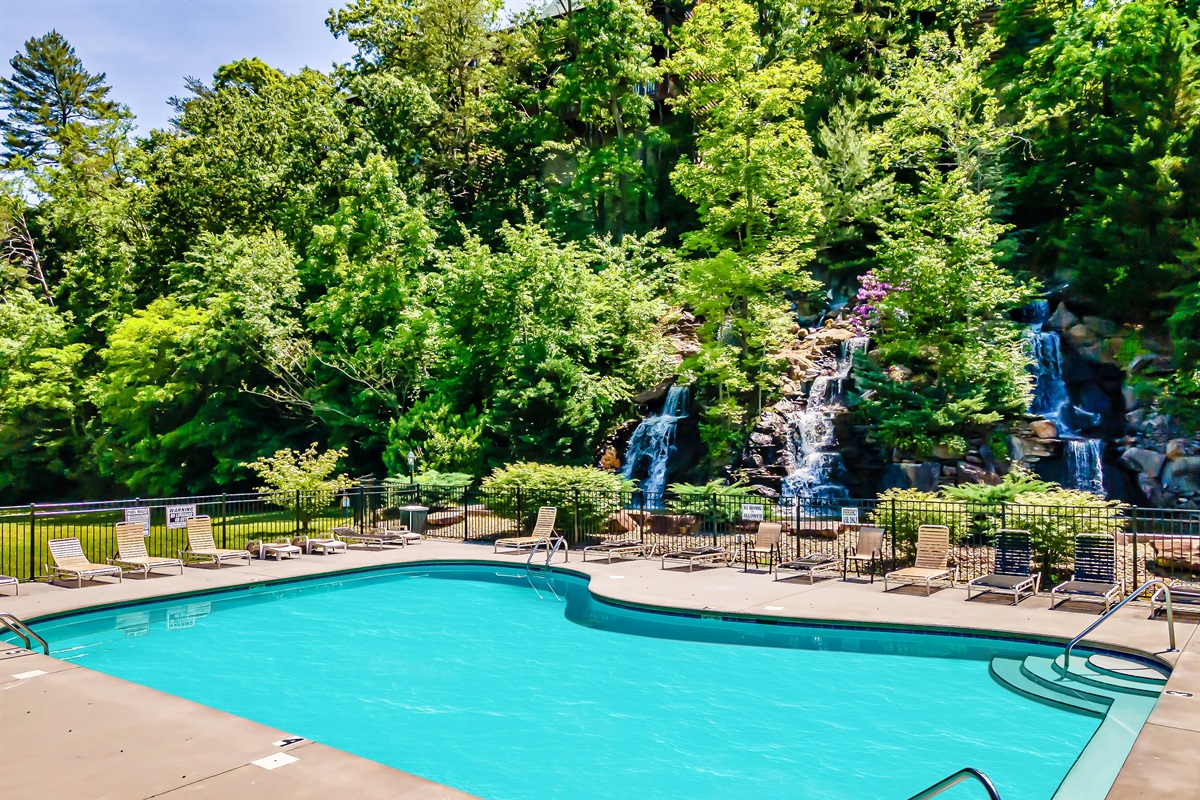 Outdoor Pool open Memorial Day Weekend through Labor Day! Bear Creek Crossing Resort Pool